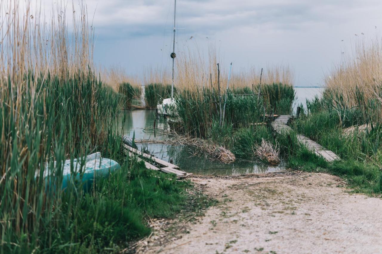فيلا Csonakos Haz / The Boat House Badacsonyörs المظهر الخارجي الصورة